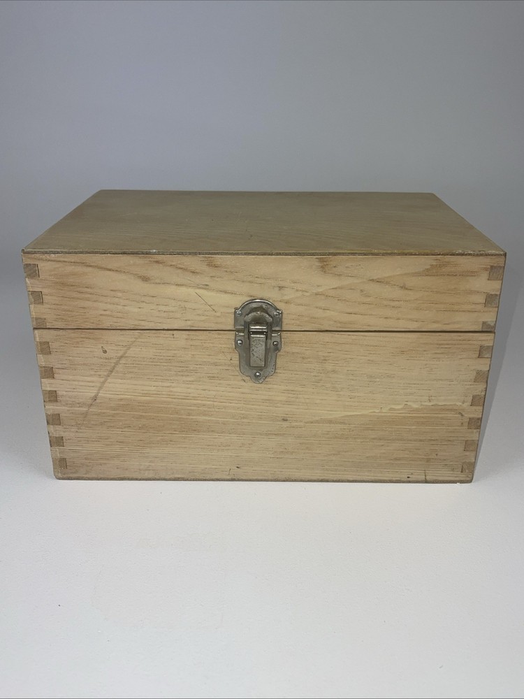 VTG Y.K.S. Compound Student Microscope with Case and Accessories. Complete Set