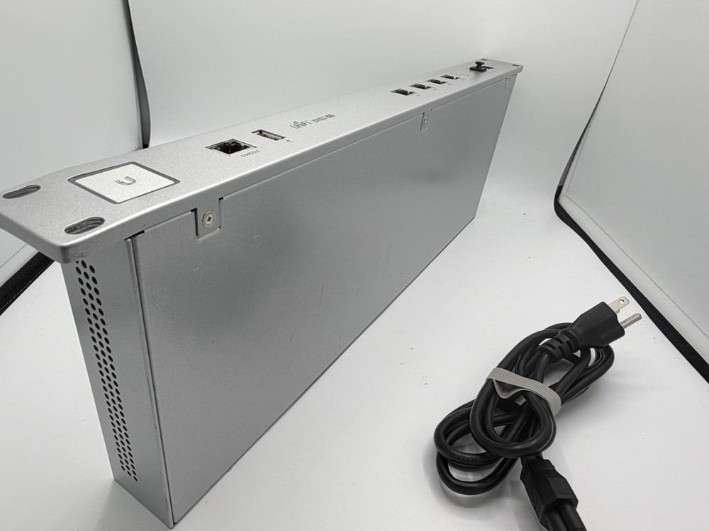 Ubiquiti Unifi security gateway pro usg-pro-4