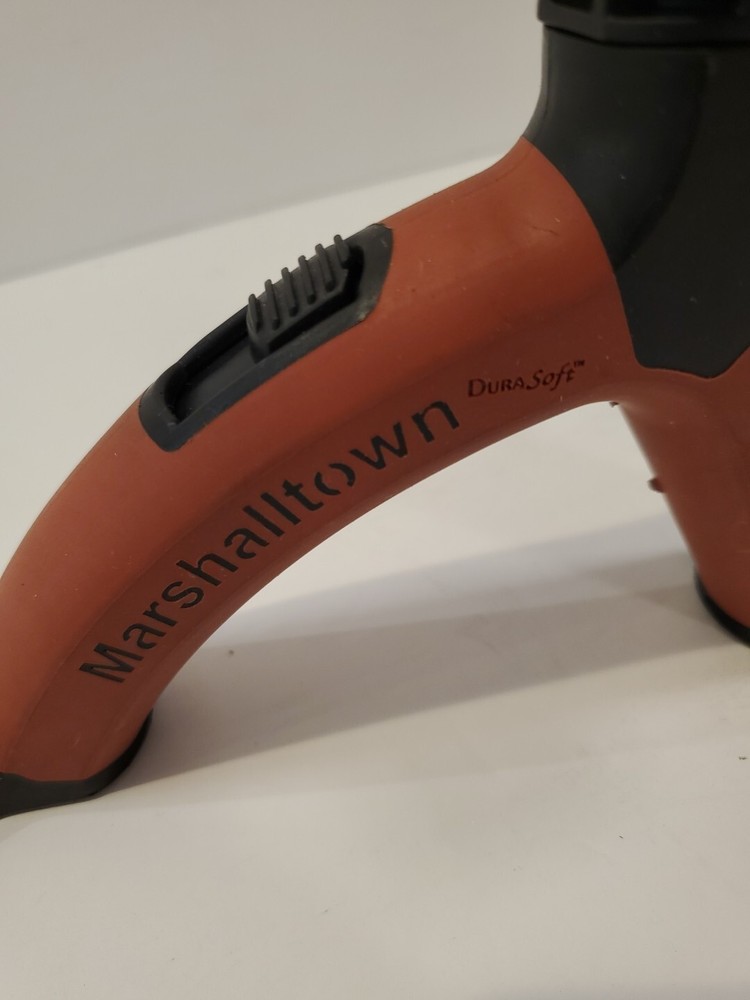 Marshalltown Drywall & Plastering Sander Vacuum Handle Only