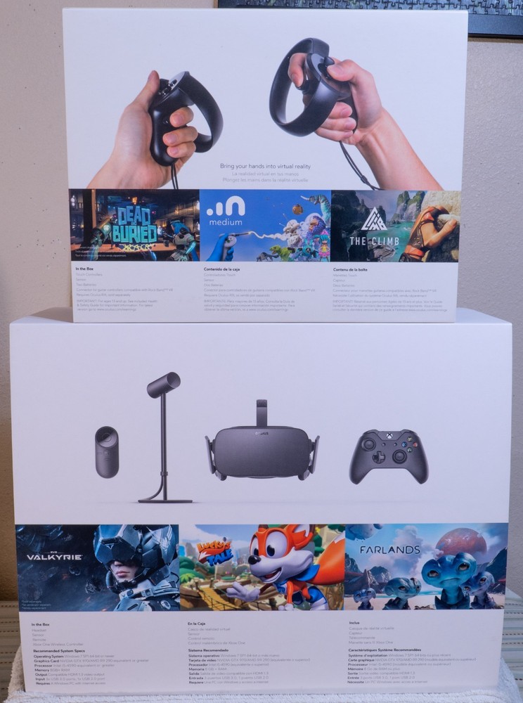 Oculus Rift - Virtual Reality Headset + Touch Controllers & 2x Sensors