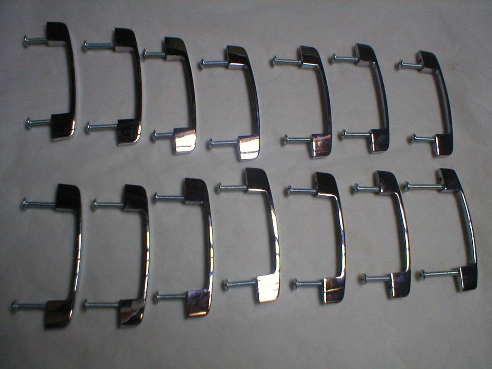 Mid Century Style Draw Pulls