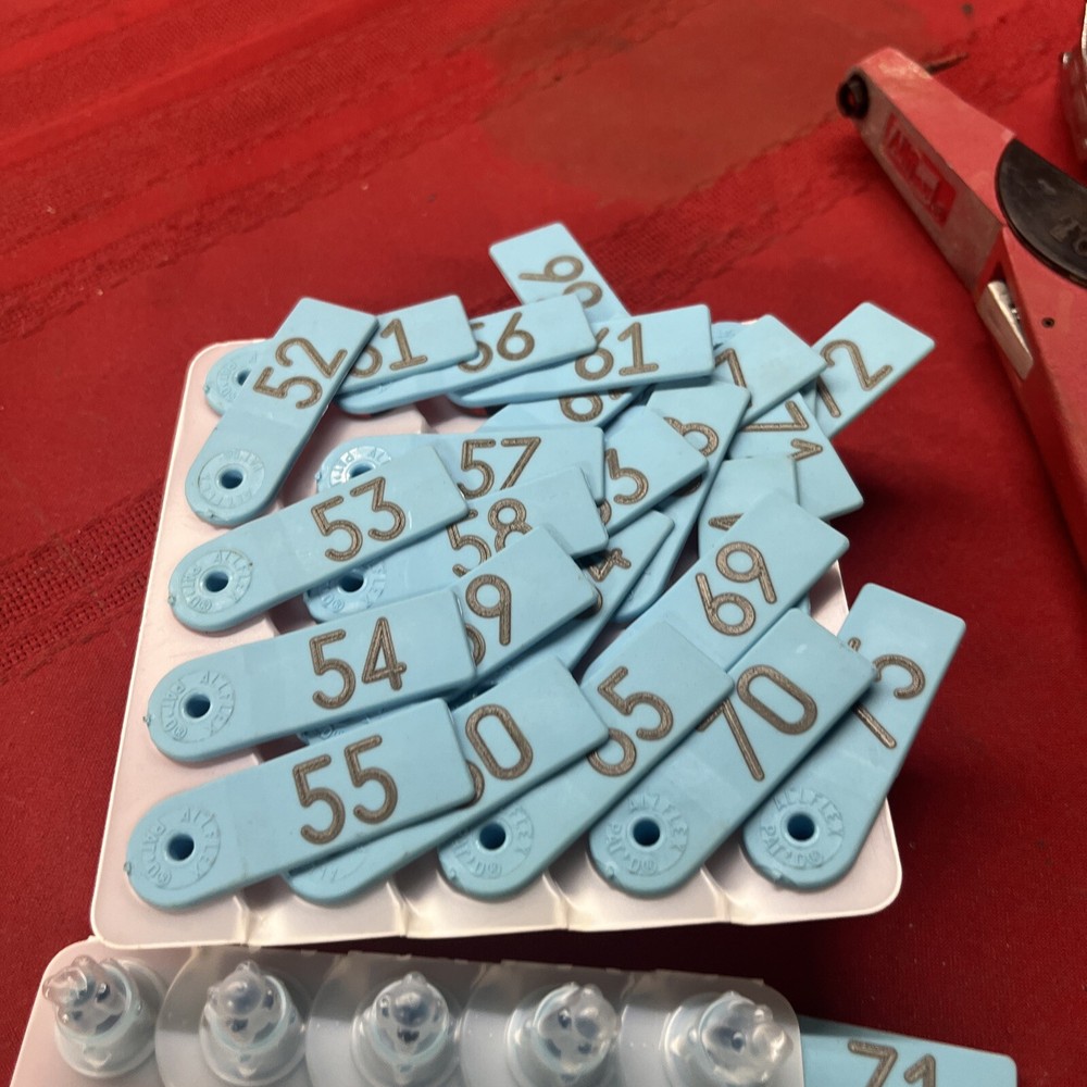 Allflex Total Tagger With Extra Points And Blue Tags