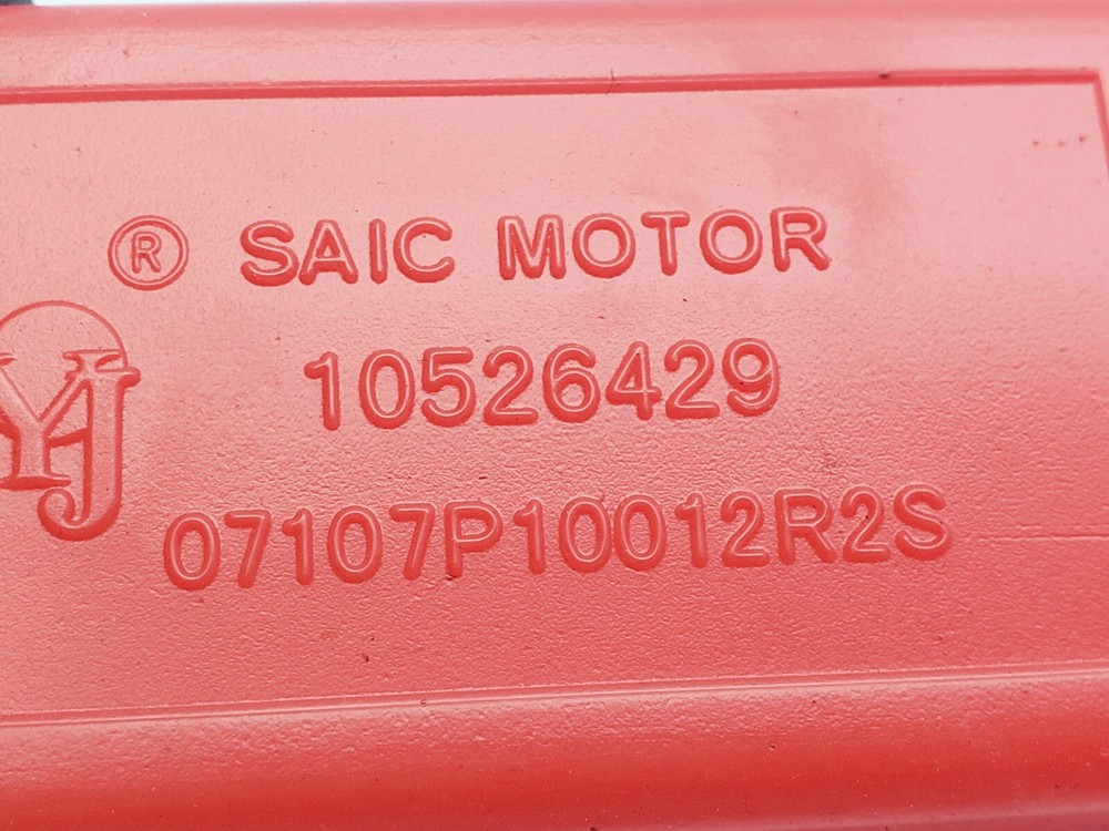 MG HS HAZARD WARNING TRIANGLE WITH BRACKET 2023 10526429
