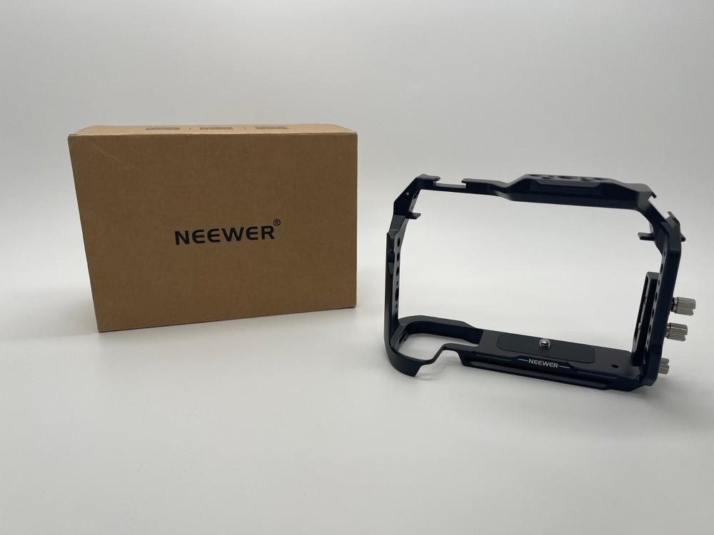 NEEWER Camera Cage  for RS2 RS3 Camera Cage New