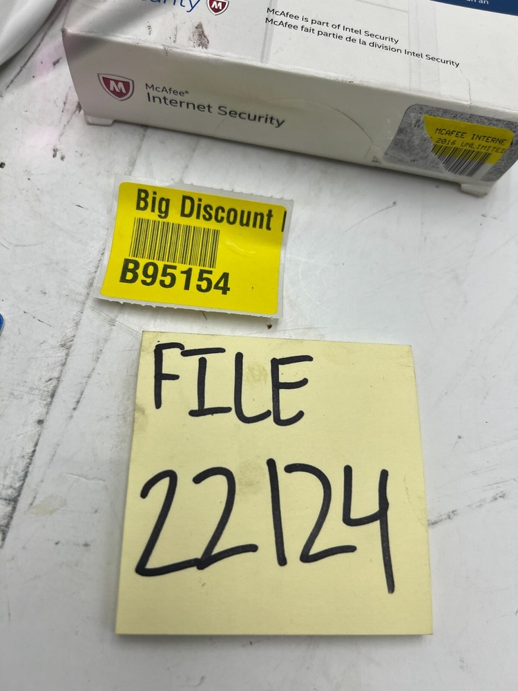 Genuine McAfee Internet Security 2016 1 Year Protection for All Your Devices