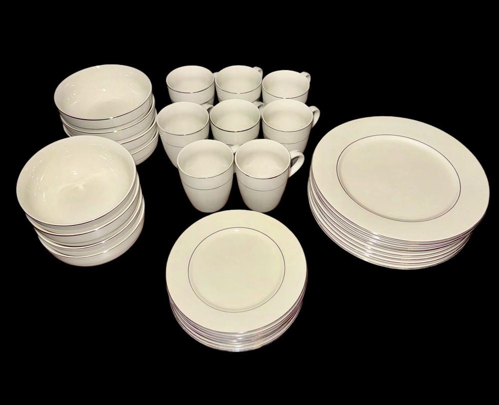 Home/Studio Platinum Dinnerware For 8