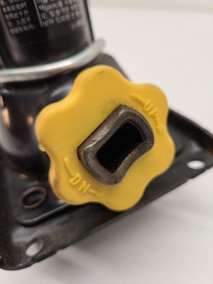 2015 CHEVROLET SILVERADO 1500 Jack