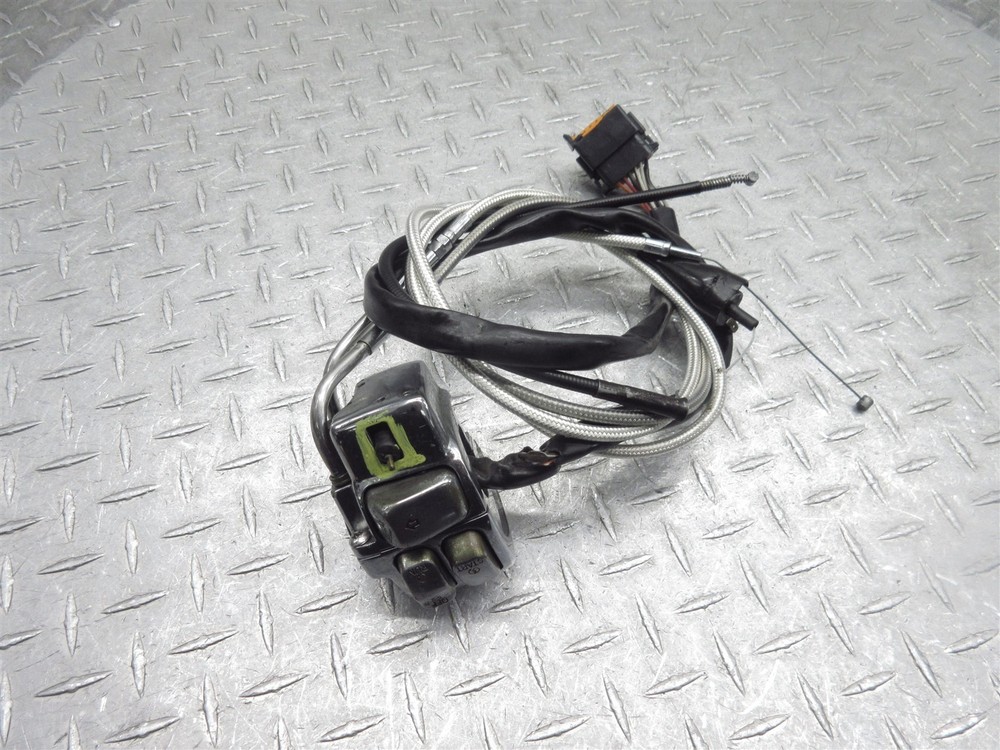 2000 00 01 Harley Davidson FLHTC Electra Glide Classic Right Handlebar Switch