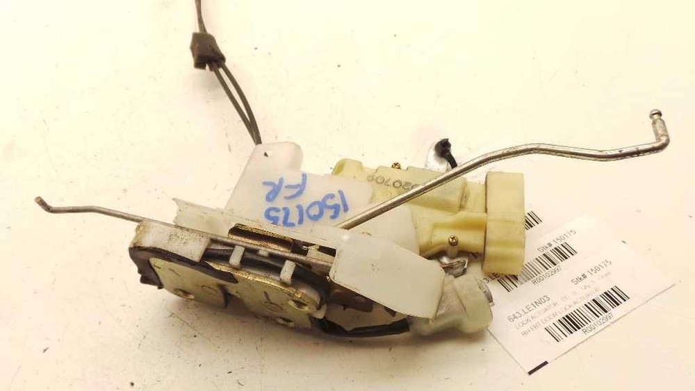 98-04 LEXUS GS300 PASSENGER SIDE FRONT DOOR LOCK ACTUATOR ASSEMBLY