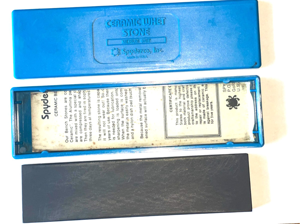 Spyderco Ceramic Bench Stone Medium Grit Whet Knife Sharpener with Case