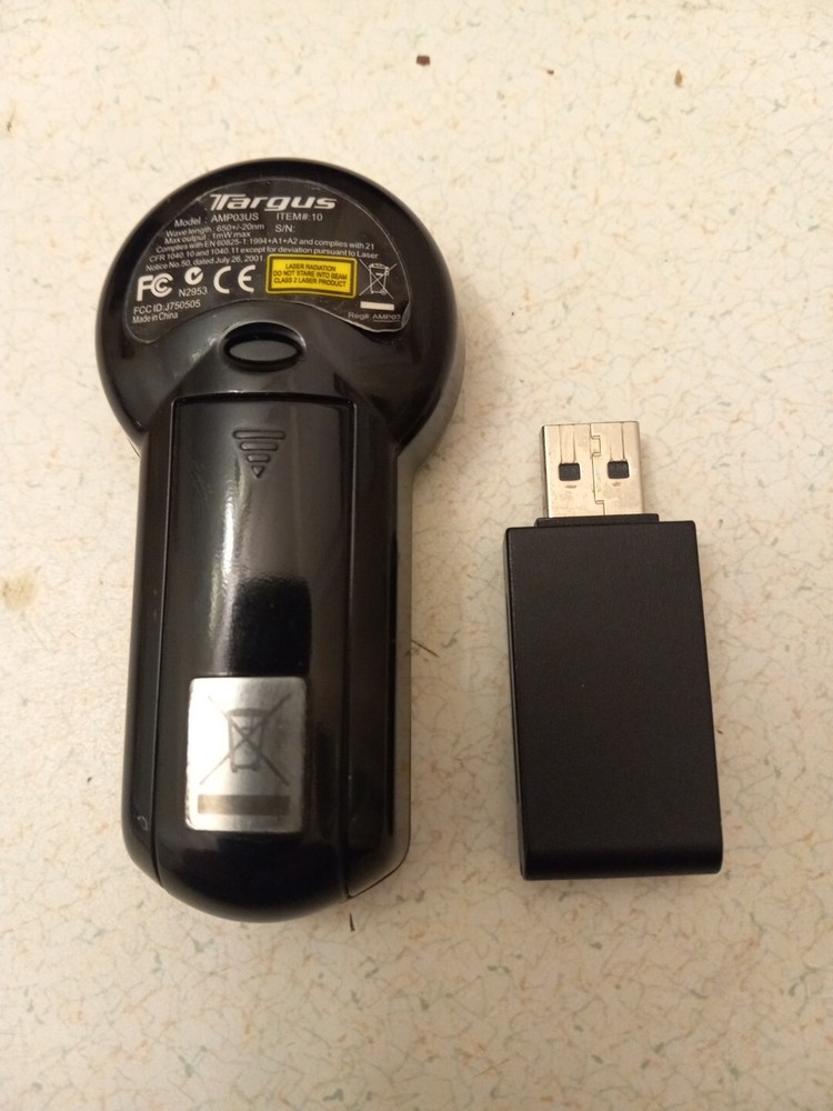 Targus Wireless Multimedia Presenter with Laser Pointer AMP03US