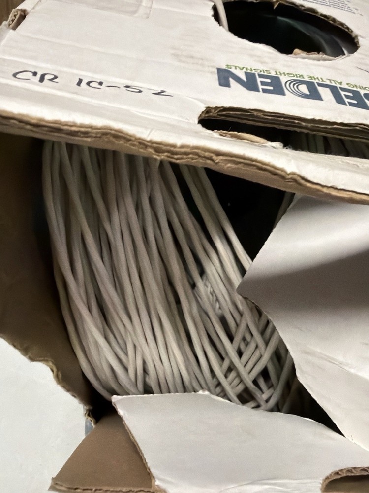 Belden 6302UE 18AWG 4-Conductor CMP Plenum Control Cable ~280 FT White