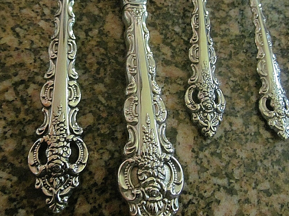 *Oneida Stainless DA VINCI 5 Piece Place Setting USA Vintage Flatware Cube