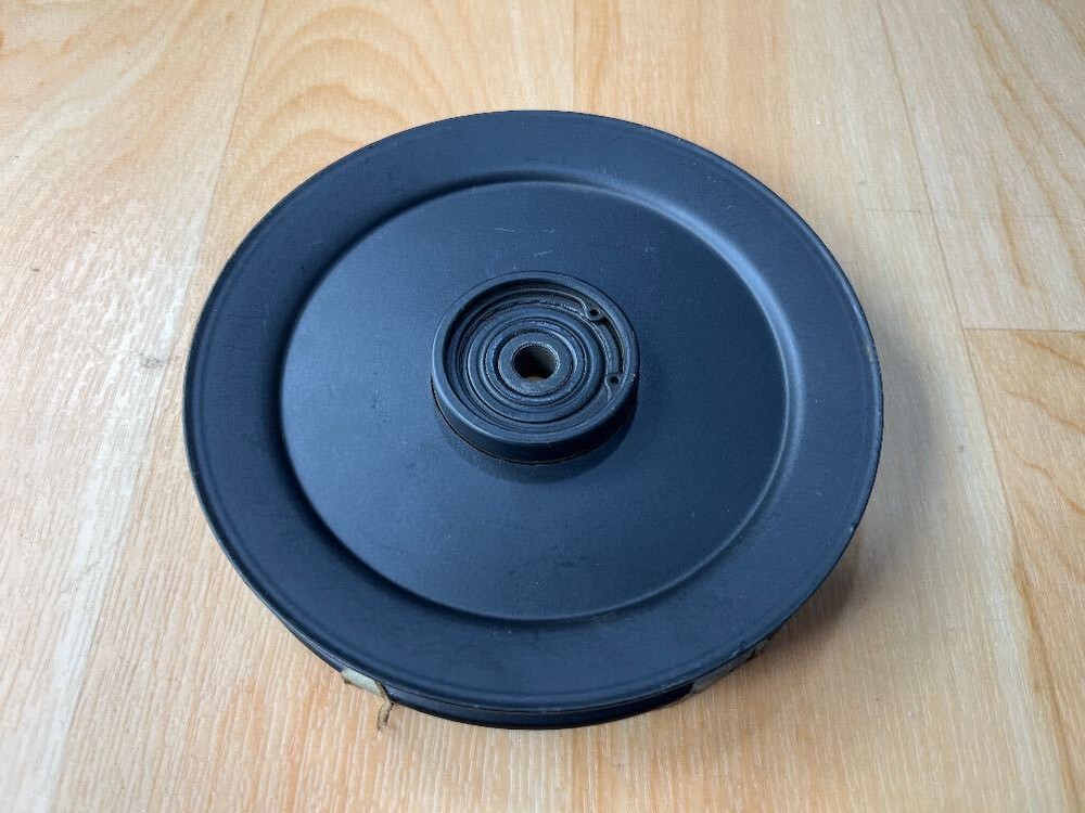 Briggs & Stratton 1666287ASM PULLEY & BEARING ASM