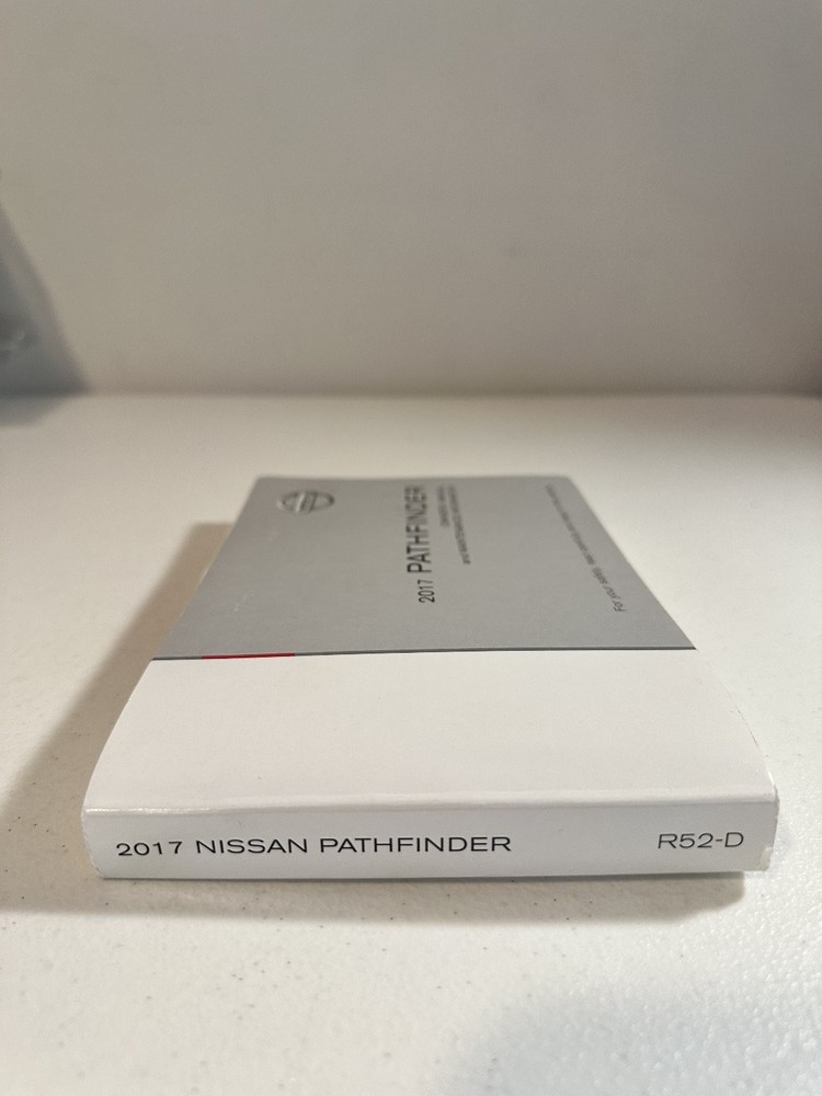 2017 Nissan Pathfinder Owner's Manual Set