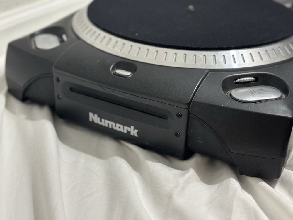(2) Numark CDX DJ Professional Turntable Direct Drive Technics CD Player Pioneer