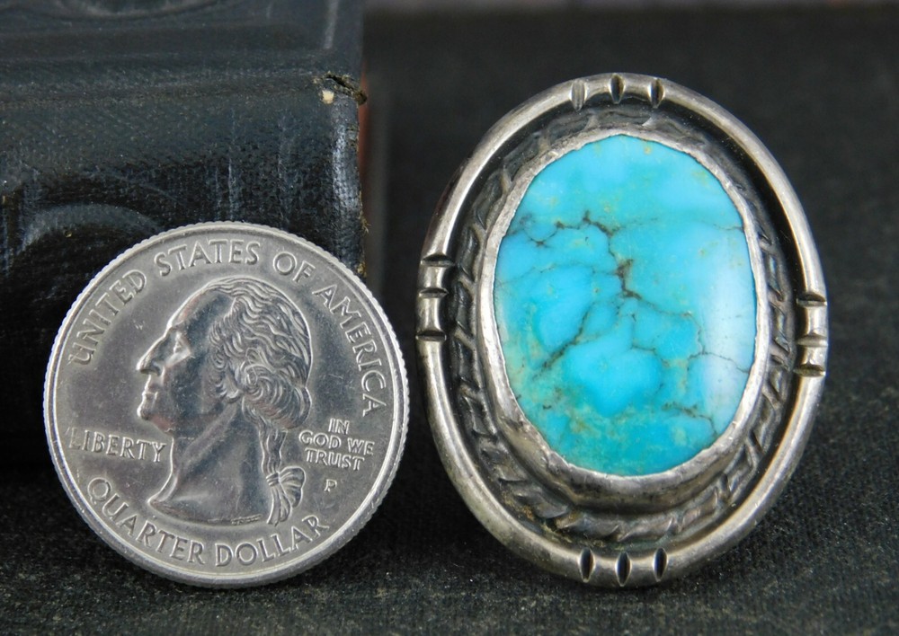 Signed DR Native American 925 Sterling Silver & Oval Turquoise Ring