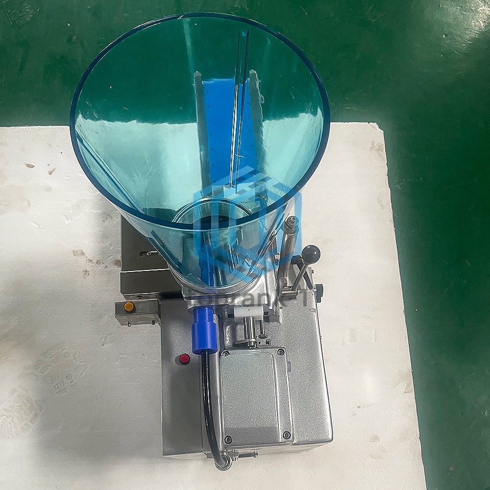 9cm Commercial Semi-Automatic Fried Dumpling Samosa Maker Semi-Automatic Machine