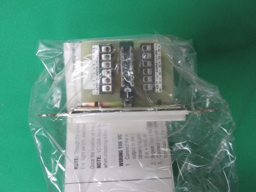 Sonance ABW1A Decora In-Wall A/B Speaker - Level Switch