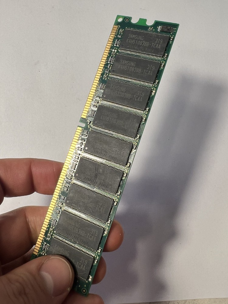 Samsung M381L2923BTM-CAA 1GB PC2100U CL2 ECC Non-Registered Memory DIMM Unbuffer