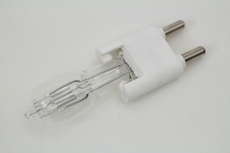 2000 Watt Bulb 120 Volt for Harley-Davidson