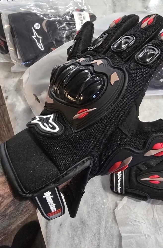 alpinestars motorcycle gloves med.