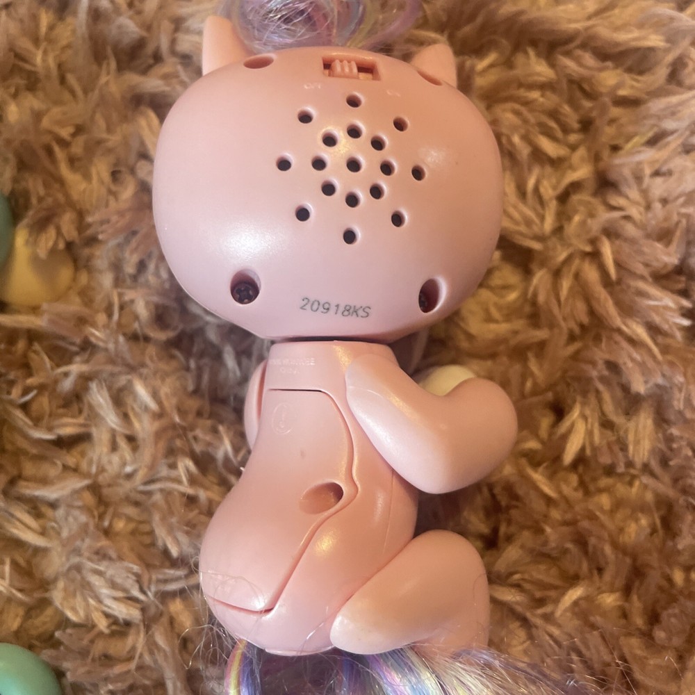Lot 3 Fingerlings Interactive Baby Monkey Unicorn