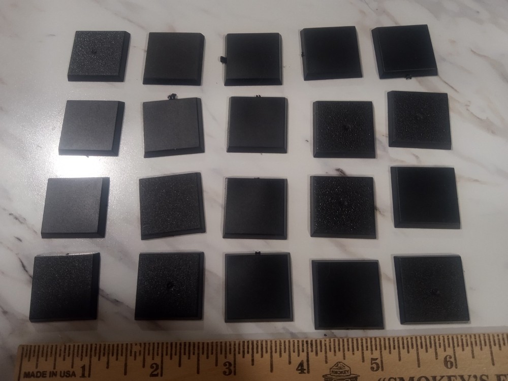 25mm Miniature Square Base x 20