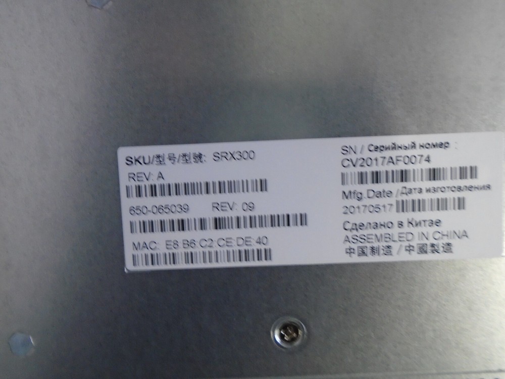 Juniper Networks SRX300 Services Gateway Security Appliance SRX 300 + AC