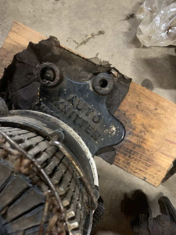 AUTO KNITTER SOCK KNITTING MACHINE WITH ORIGINAL BOX