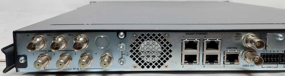 ARRIS DSR-7403 COMMERCIAL INTEGRATED SATELLITE RECEIVER/TRANSCODER