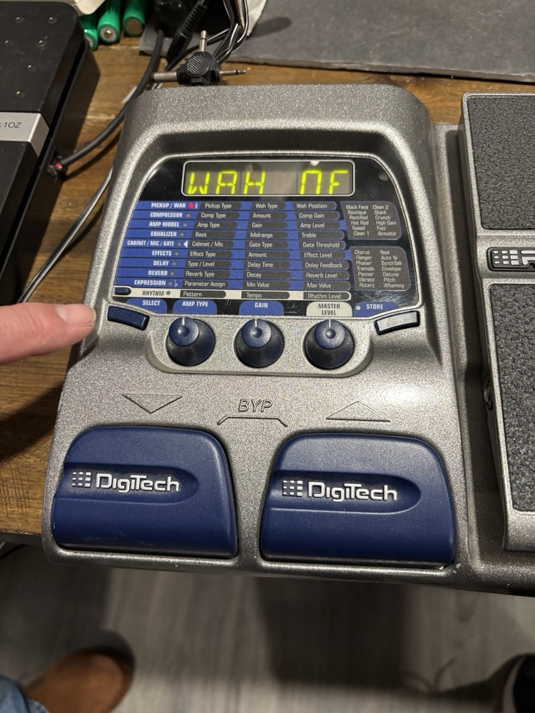 Dynamic! DIGITECH RP300 MODELING Guitar Processor