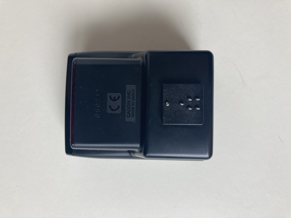 Canon Speedlite Transmitter ST-E2 with Case