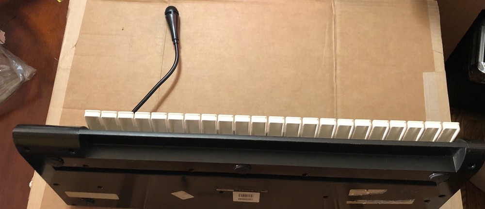 KORG R3 MIDI 37 KEY KEYBOARD SYNTHESIZER/VOCODER