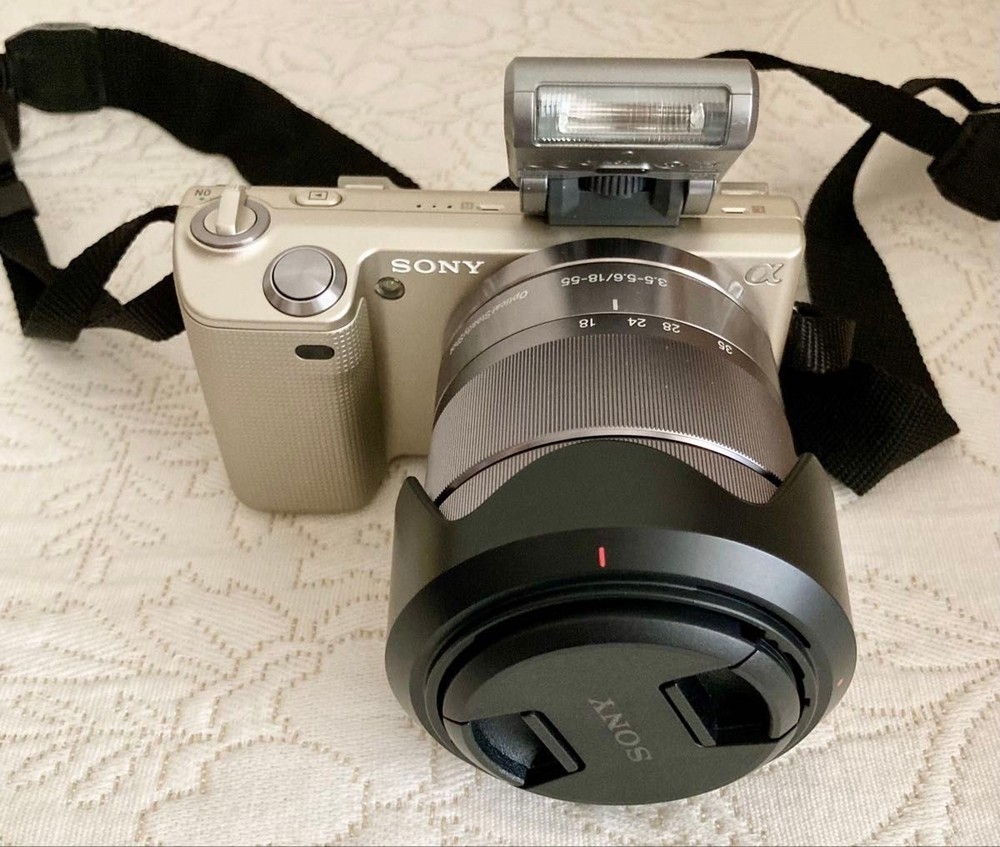Mirrorless camera SONY lens digital camera
