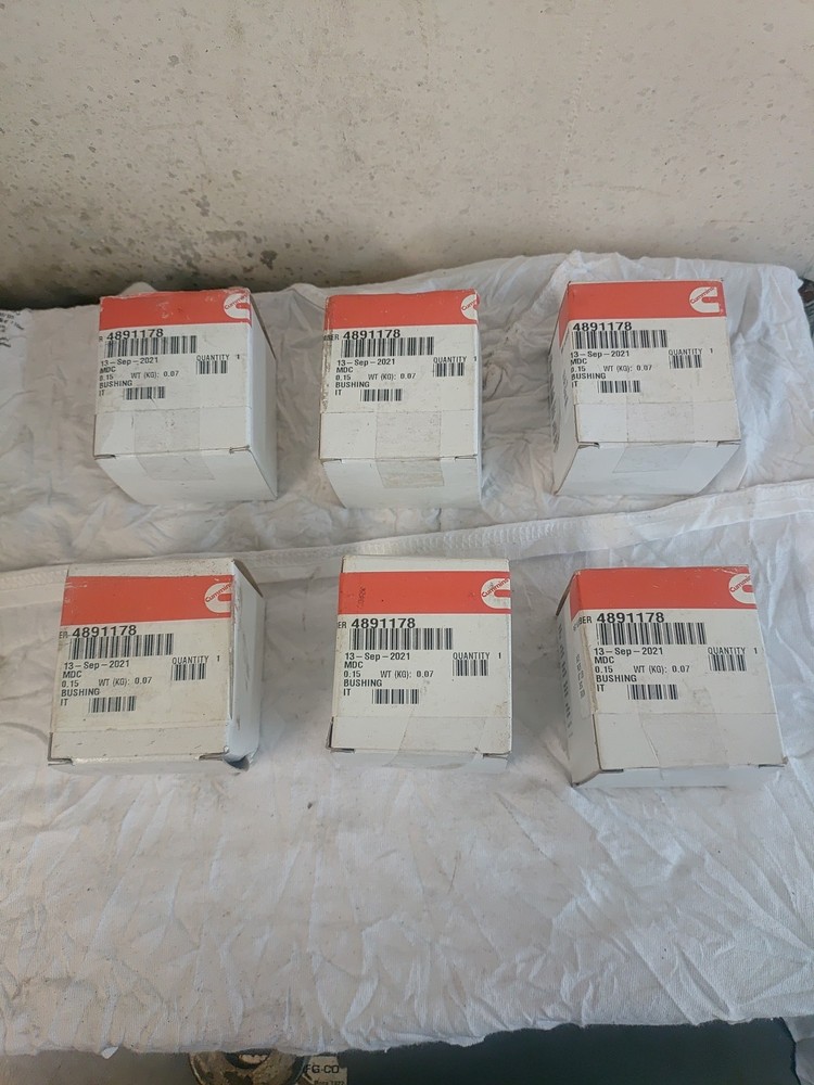 Genuine Cummins 4891178 Bushing