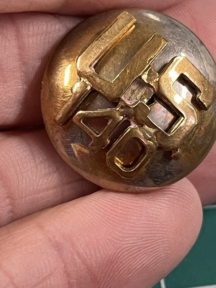 Korean War Era 140th Regiment Domed Collar Disk Disc