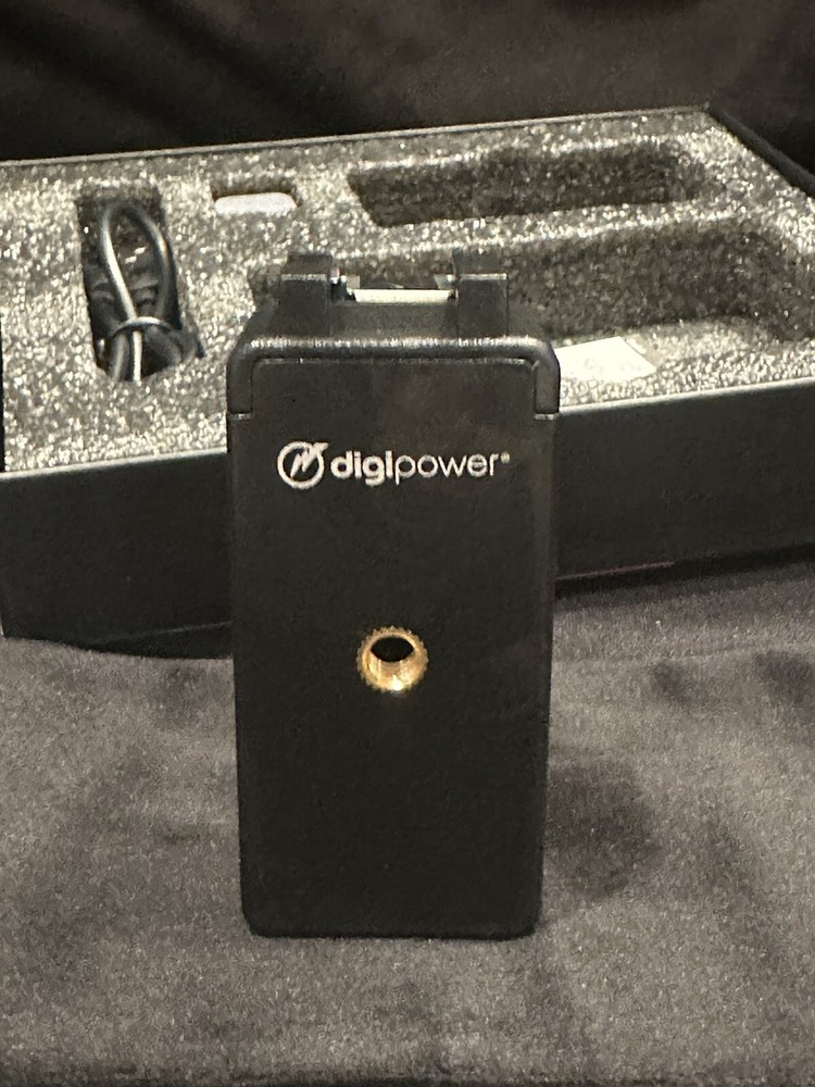 Digipower - Spectrum 96 LED Video Light for Camera Smartphone