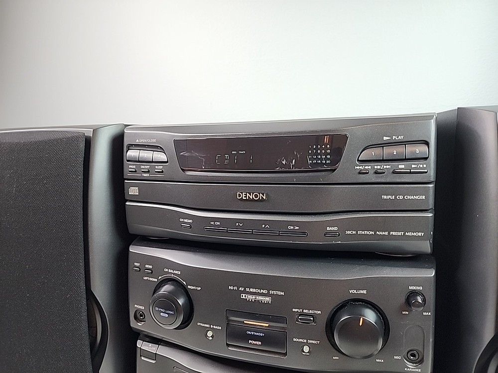 Denon D-1000 Personal Component Compact HiFi System 3 Disc CD Cassette *READ*