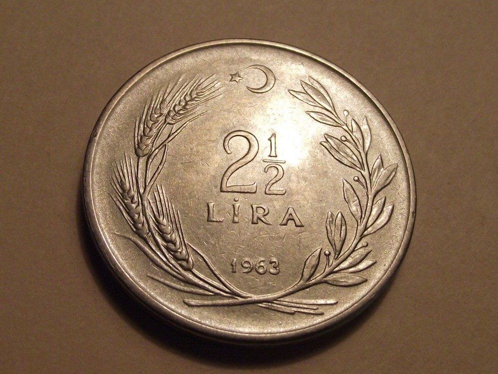 #1216 Turkey; 2 1/2 Lira 1963