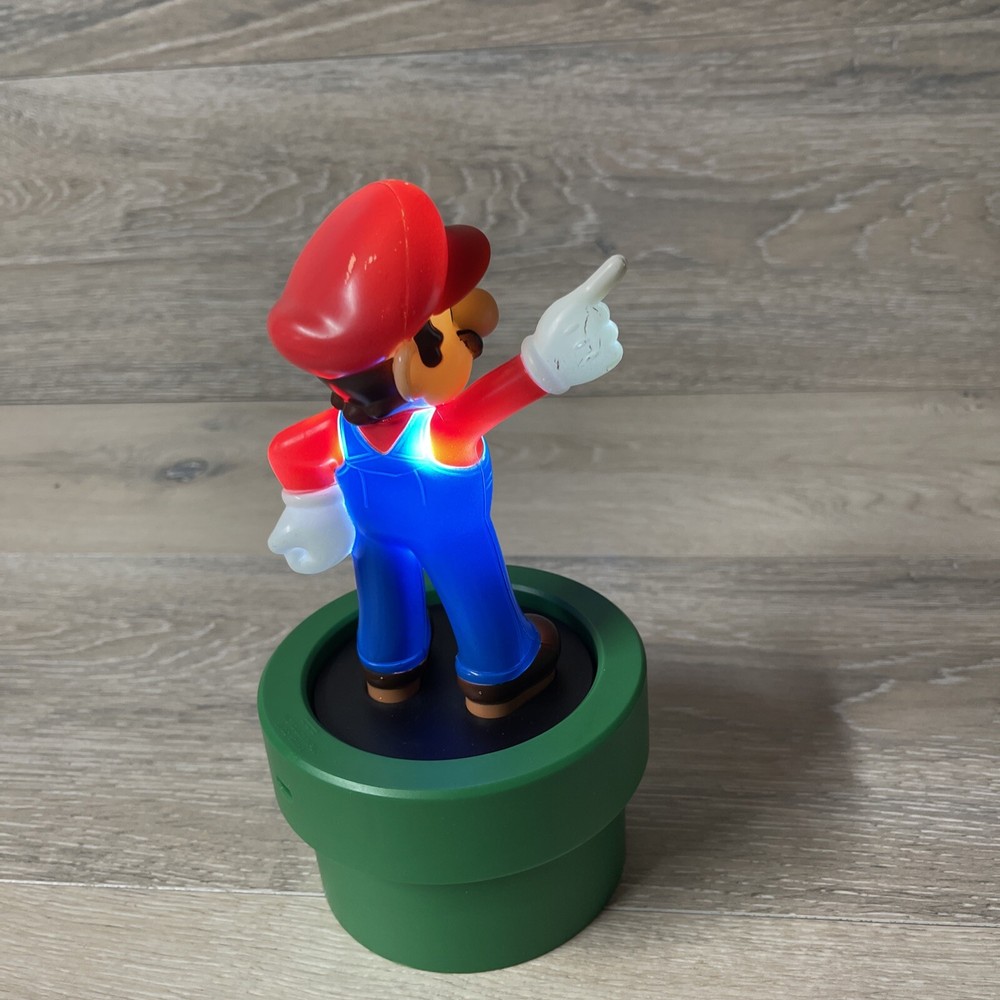 Mario Brothers White Table Top Night Light Runs On AAA Batts Or Micro USB
