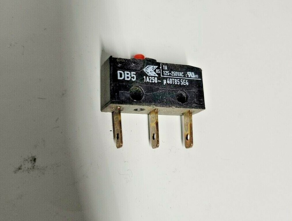 Bally Alpha Play 5 Lines Button Rectangular 32mm x 26mm 5E4 Cherry