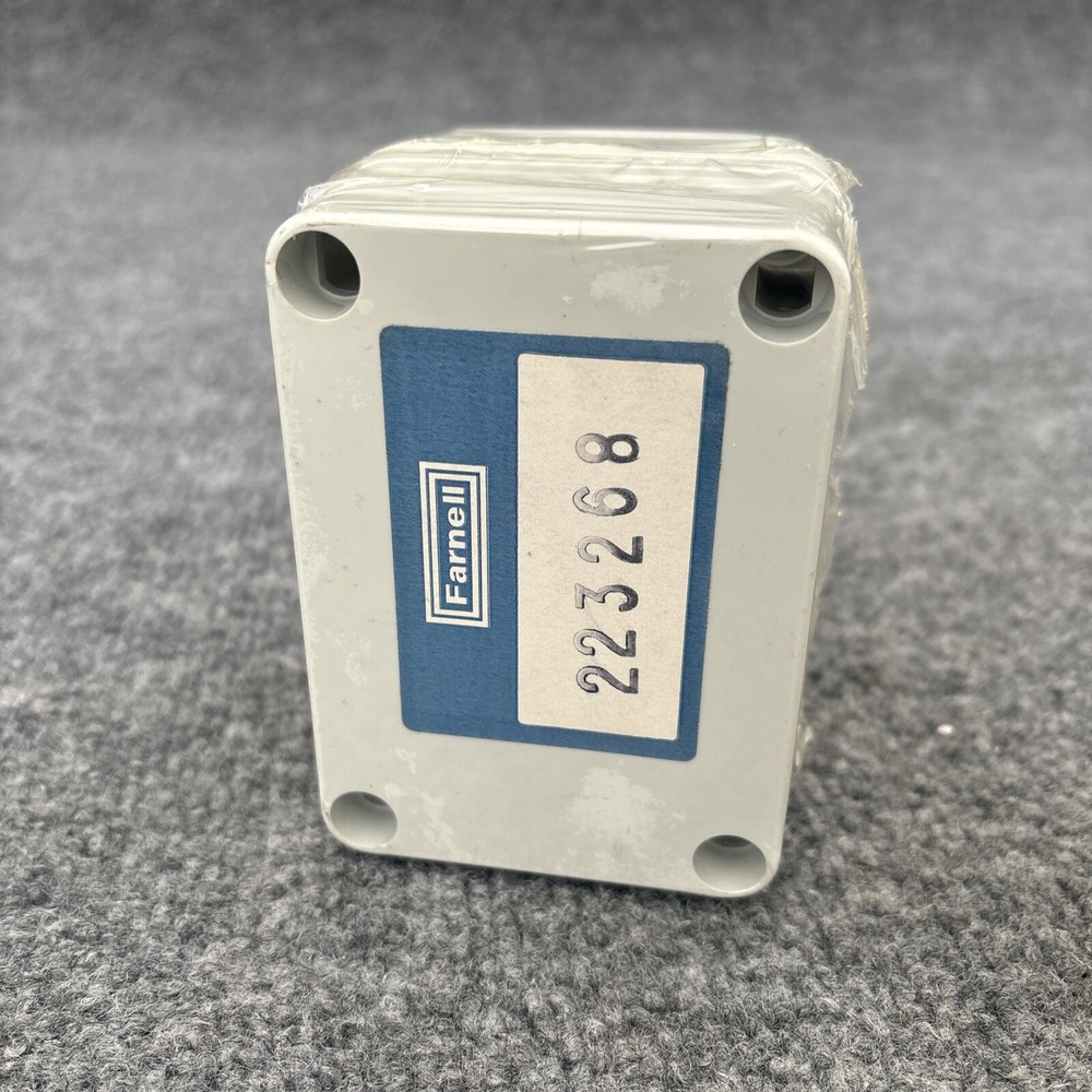 Farnell B85PG Small Polycarbonate Box 223268 New