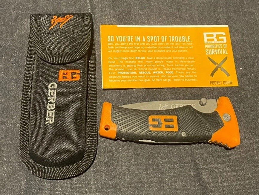Gerber Bear Grylls Folding Sheath Knife Survival Lockback