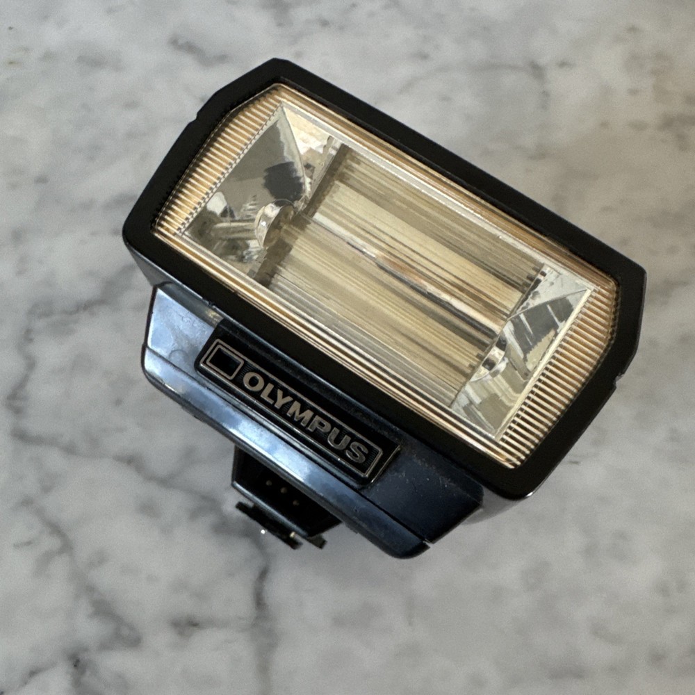 Working QUICK AUTO 310 ELECTRONIC FLASH for OLYMPUS OM-2 35mm SLR CAMERA Tested