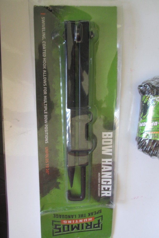 Primos Folding Bow Hanger Archery/ 30 feet pull-up rope.