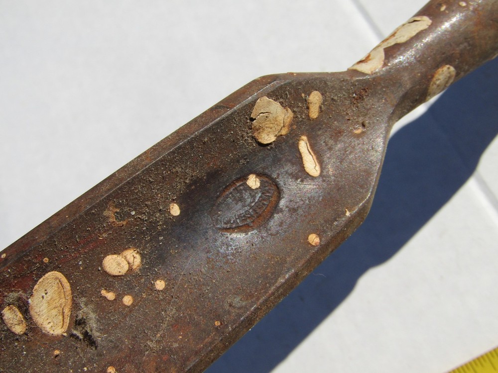 Vintage D.R. Barton 1 1/2" Gouge Chisel - Needs Work