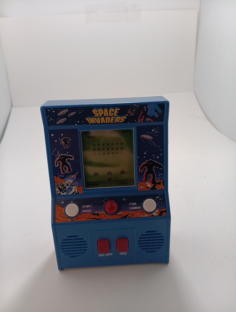 MINIATURE SPACE INVADERS Classic Atari Arcade Console 09527 Taito TESTED