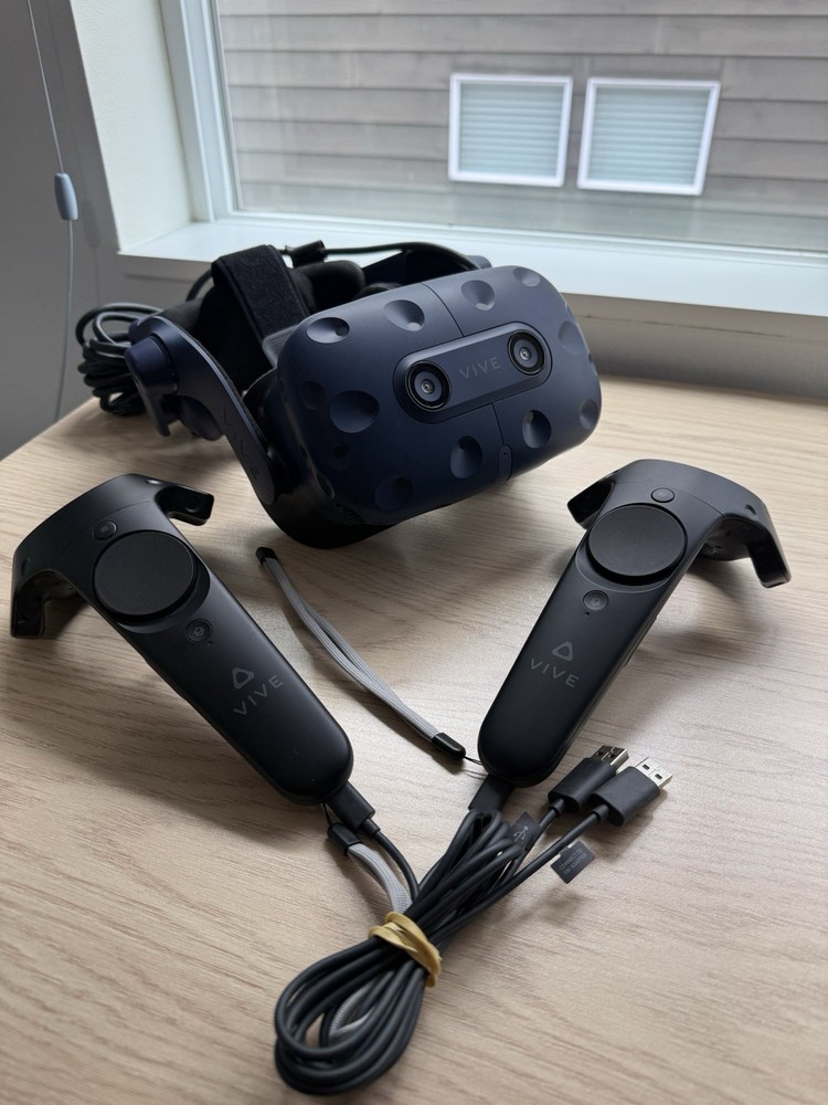HTC VIVE Pro VR Blue Headset With Cable & Black Controllers - Read Please