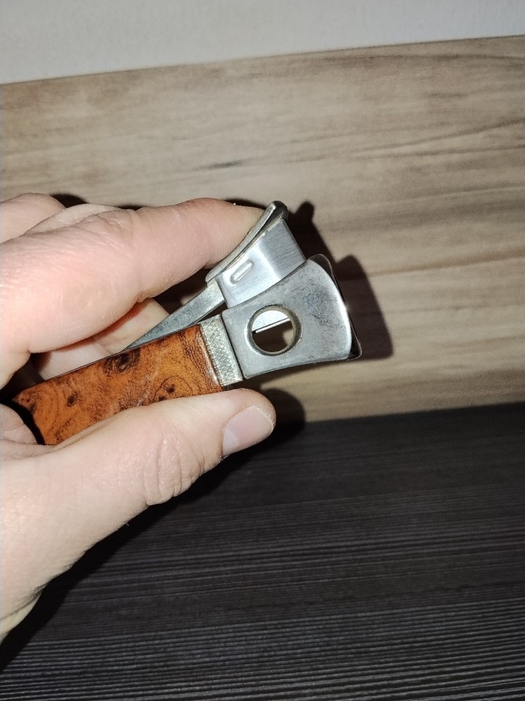 Root Color Cigar Cutter